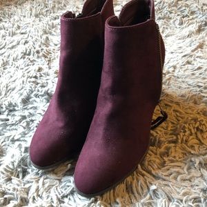 Charlotte Russe plum purple booties sz 10 NEW!